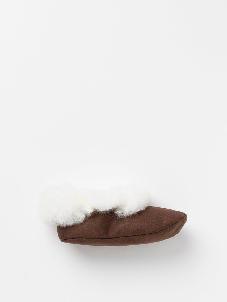 White alpaca slippers