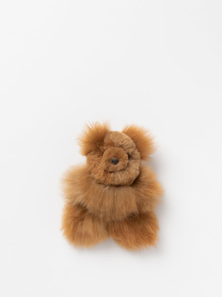 Brown teddy bear